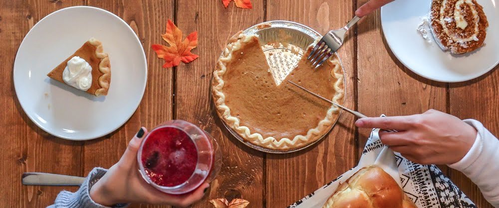 Thanksgiving table