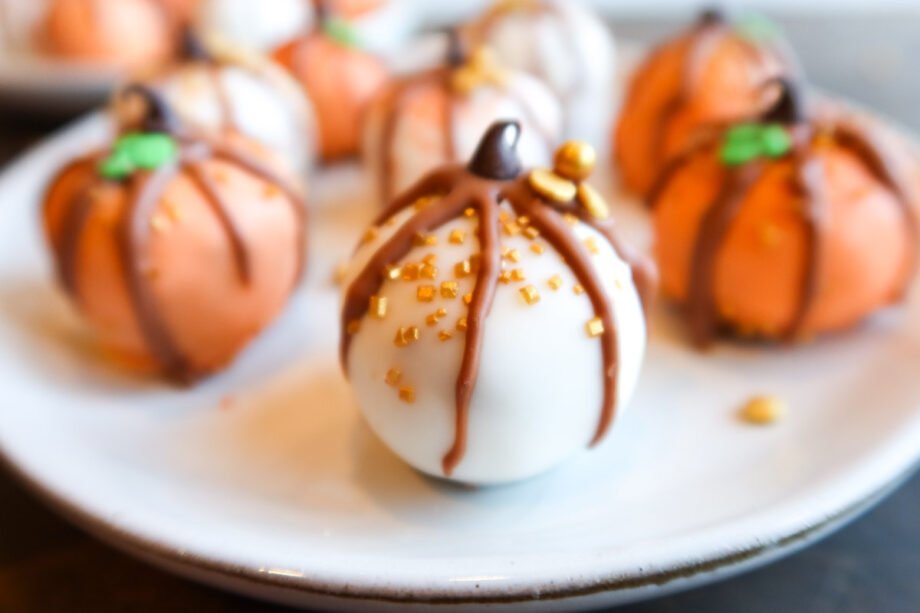 Pumpkin energy bites