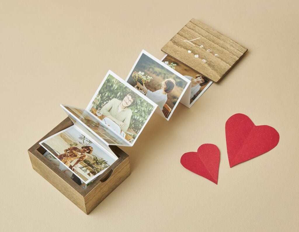 Pull Out Photo Memory Box