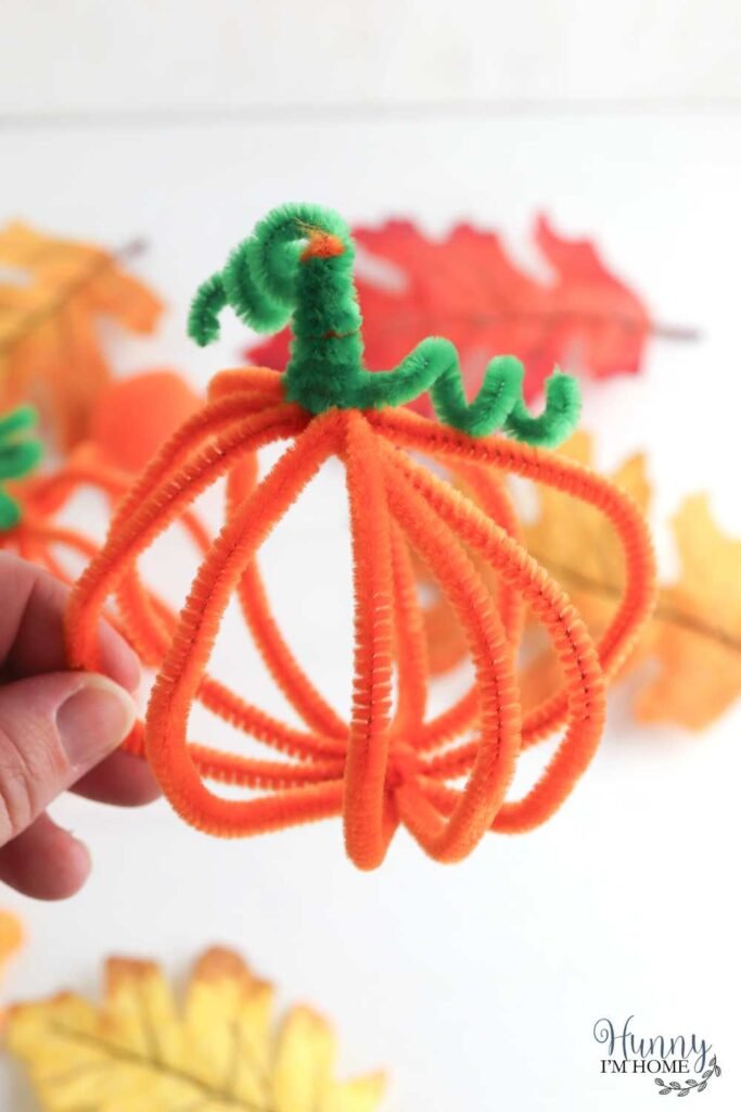 Pipe Cleaner Pumpkin