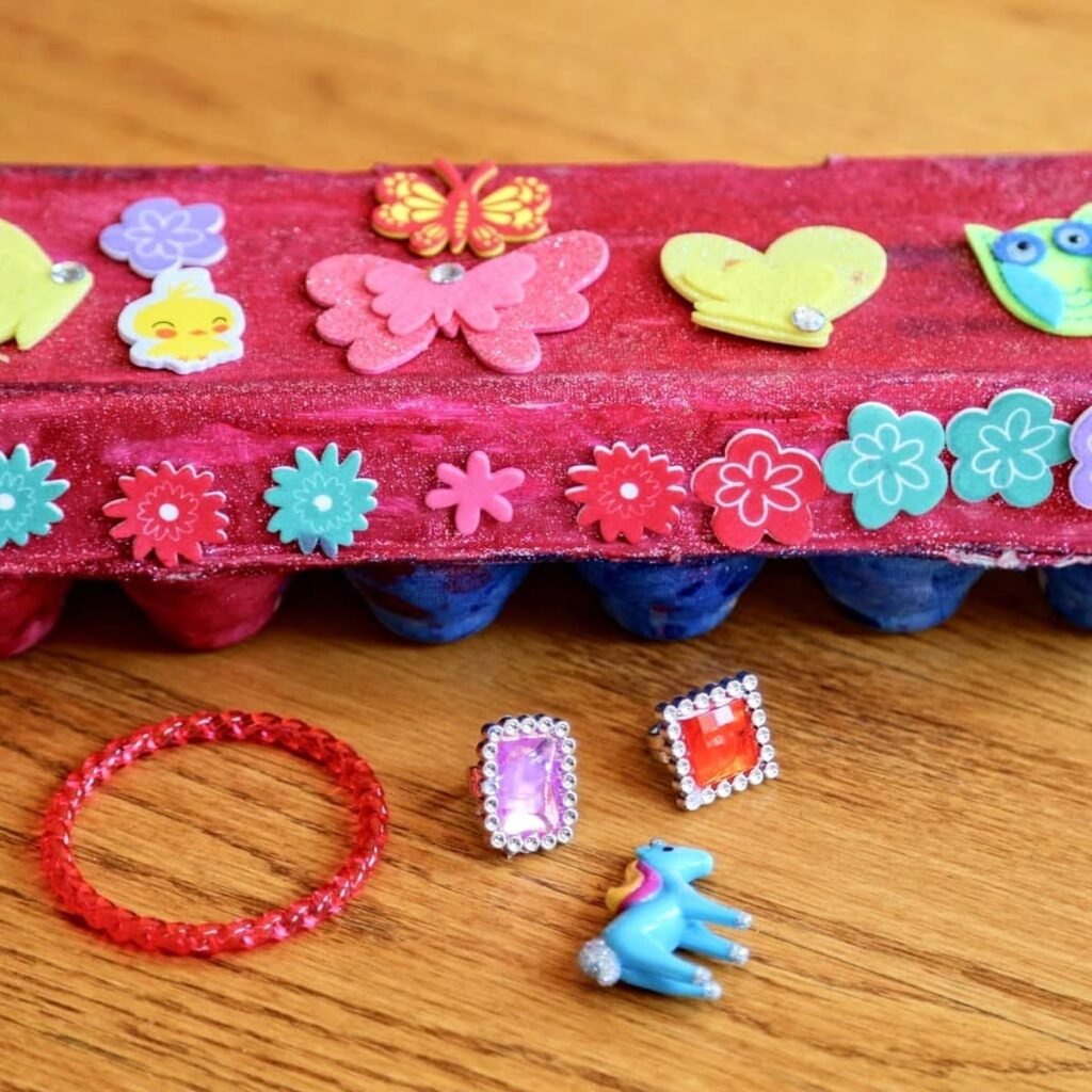 Egg-Carton-Treasure-Box