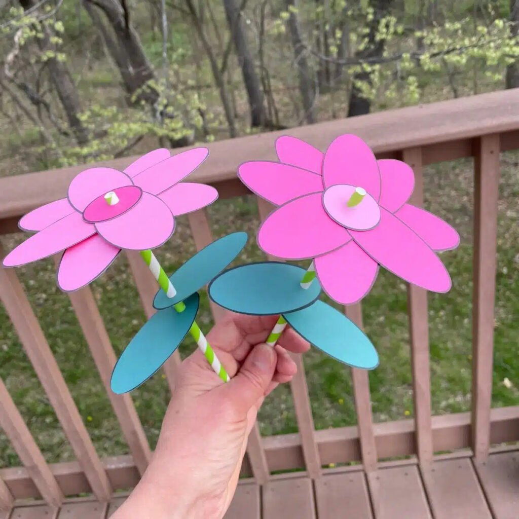 Paper Flowers Made From Straws