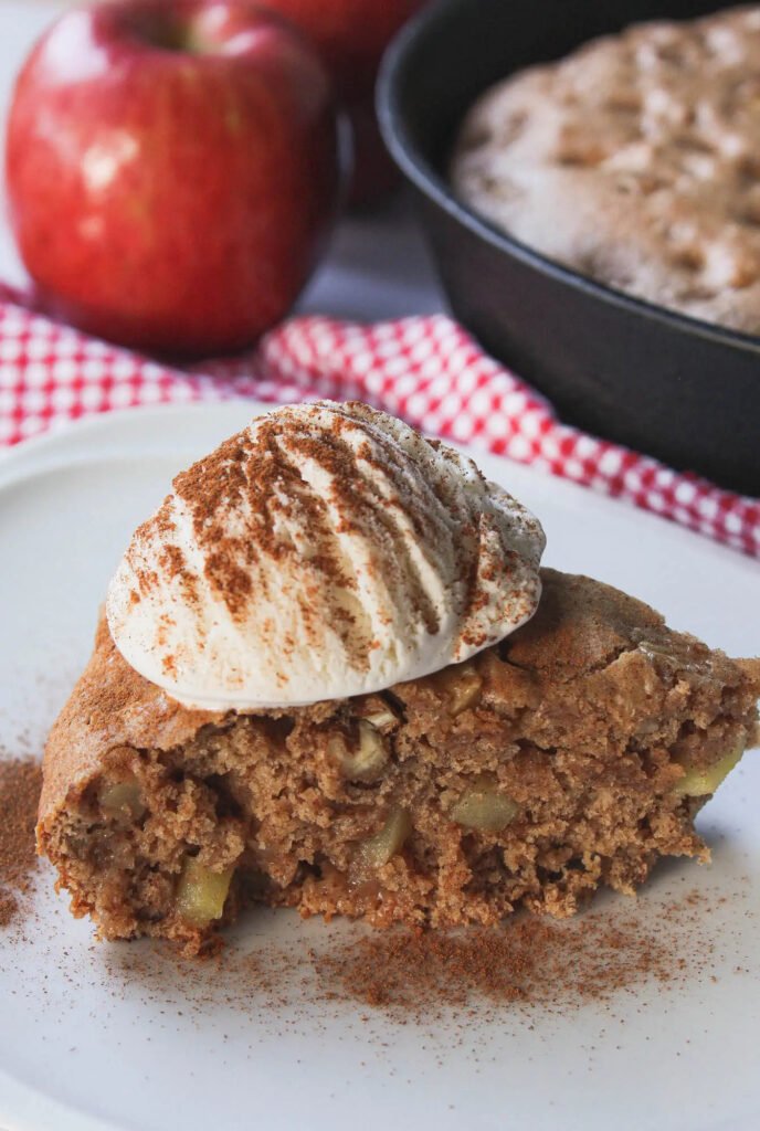 Apple Cinnamon Skillet Cake